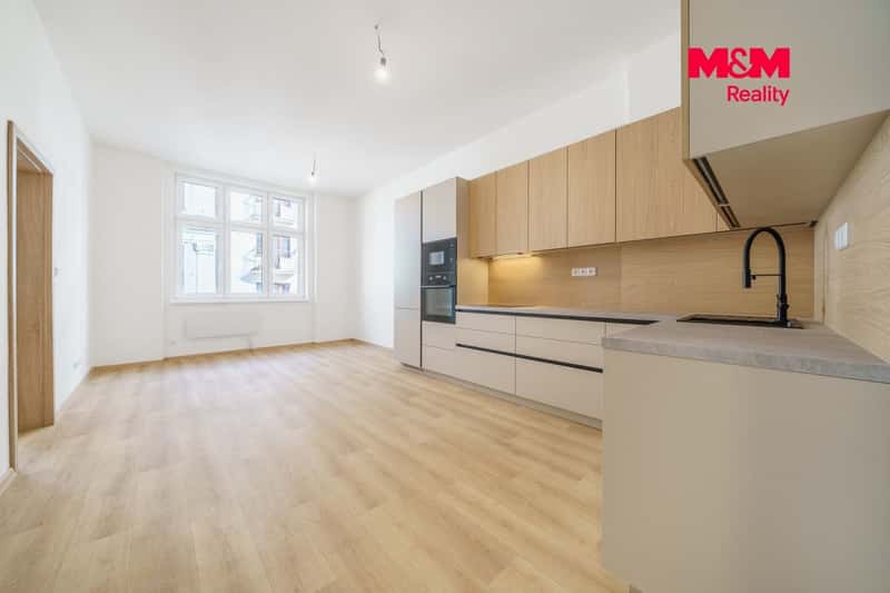 Prodej bytu 3+kk, 72 m², Karlovy Vary, ul. Raisova