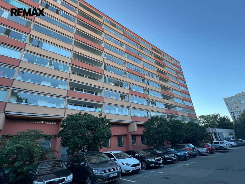Prodej bytu 1+1 v osobním vlastnictví 40 m², Praha 8 - Střížkov