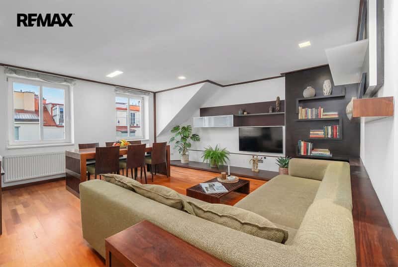 Prodej bytu 3+kk v osobním vlastnictví 107 m², Praha 7 - Holešovice