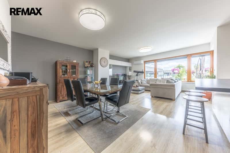 Prodej bytu 5+kk v osobním vlastnictví 134 m², Praha 4 - Modřany