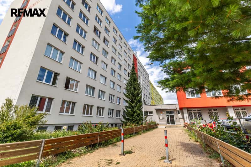 Prodej bytu 1+kk v osobním vlastnictví 39 m², Praha 9 - Letňany