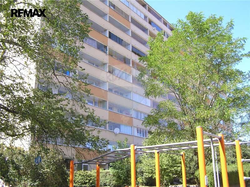 Prodej bytu 4+1 v osobním vlastnictví 68 m², Praha 4 - Lhotka