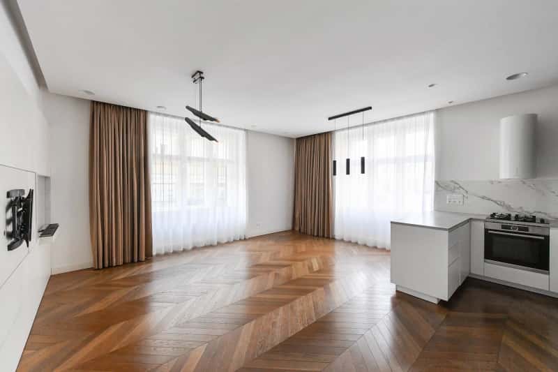Byt 4+kk, 129 m², Praha 7, Holešovice, Strossmayerovo náměstí