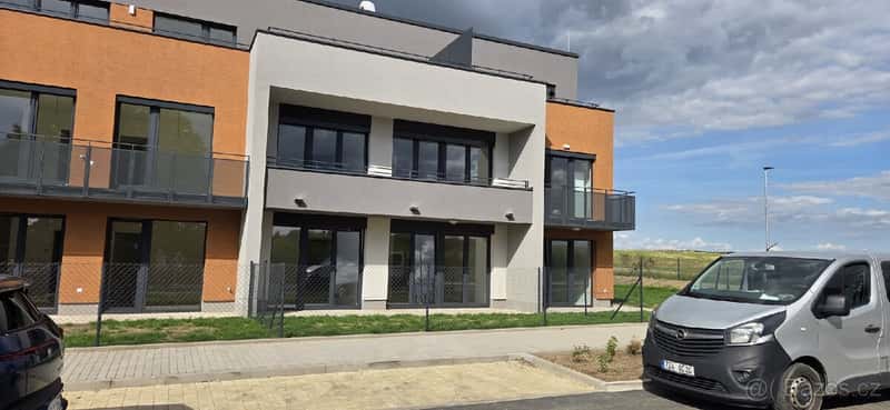 Byt 2kk Dolní Počernice Viladomy Makovská
