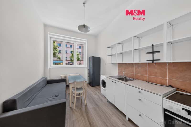 Prodej bytu 1+1, 43 m², Praha, ul. Bělohorská