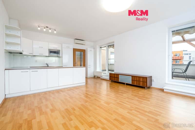 Prodej bytu 2+kk, 64 m² + terasa 20 m², Praha 9 Kyje