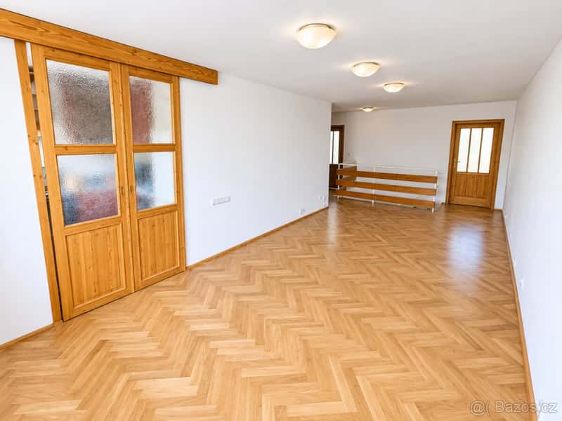 Prostorný mezonet 4+1/L 98 m2 v Krči, ul. V Štíhlách