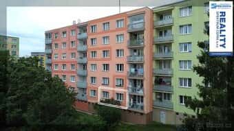 Prodej bytu 1+1 35 m², Praha - Kamýk