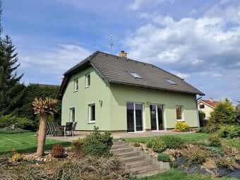 Prodej rodinného domu 5+KK,152m², pozemek 800m²
