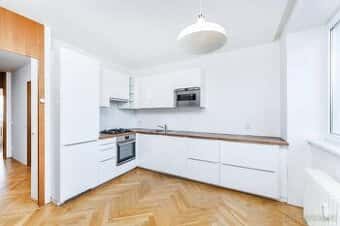 Prodej bytu 2+kk, 61,7 m², Praha 10 – Vršovice, ulice Ruská