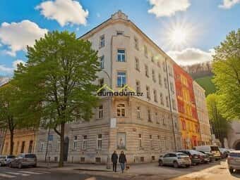 Prodej bytu 4+kk, 88 m², Praha 8 – Karlín | klidný vnitroblo