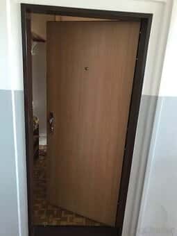 Já, byteček, 4+1, cca 110 m2, na Mělníku, jsem volný.