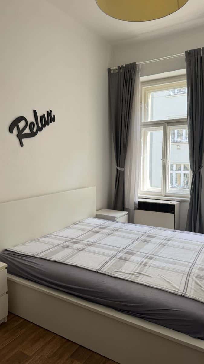 Prodej bytu 1+kk 34 m², Na Celné, Praha