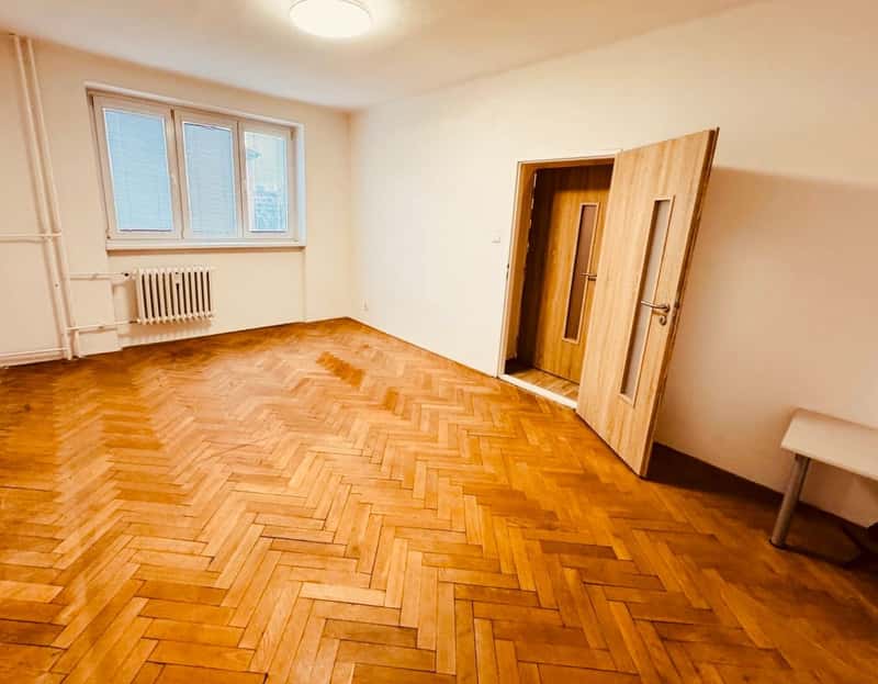 Prodej bytu 1+1 38 m², Vítězslava Nezvala, Most