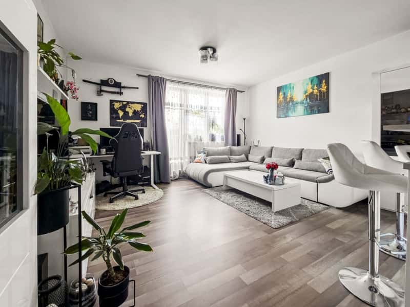 Prodej bytu 2+kk 53 m², Uherova, Chýně