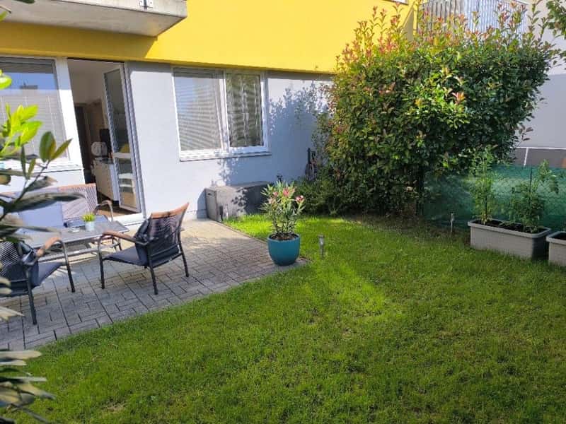 Prodej bytu 2+kk 40 m², Mirešická, Jinočany