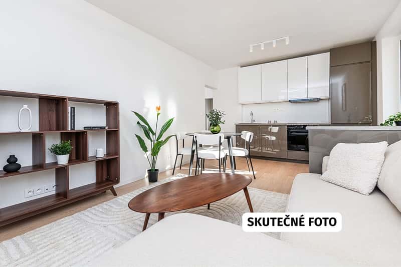 Prodej bytu 4+kk 80 m², U Slavie, Praha