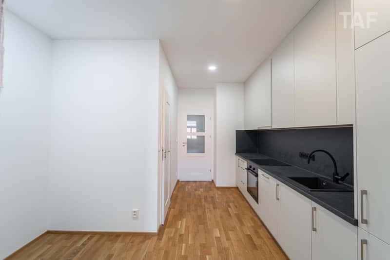 Prodej bytu 1+1 47 m², Milíčova, Praha 3