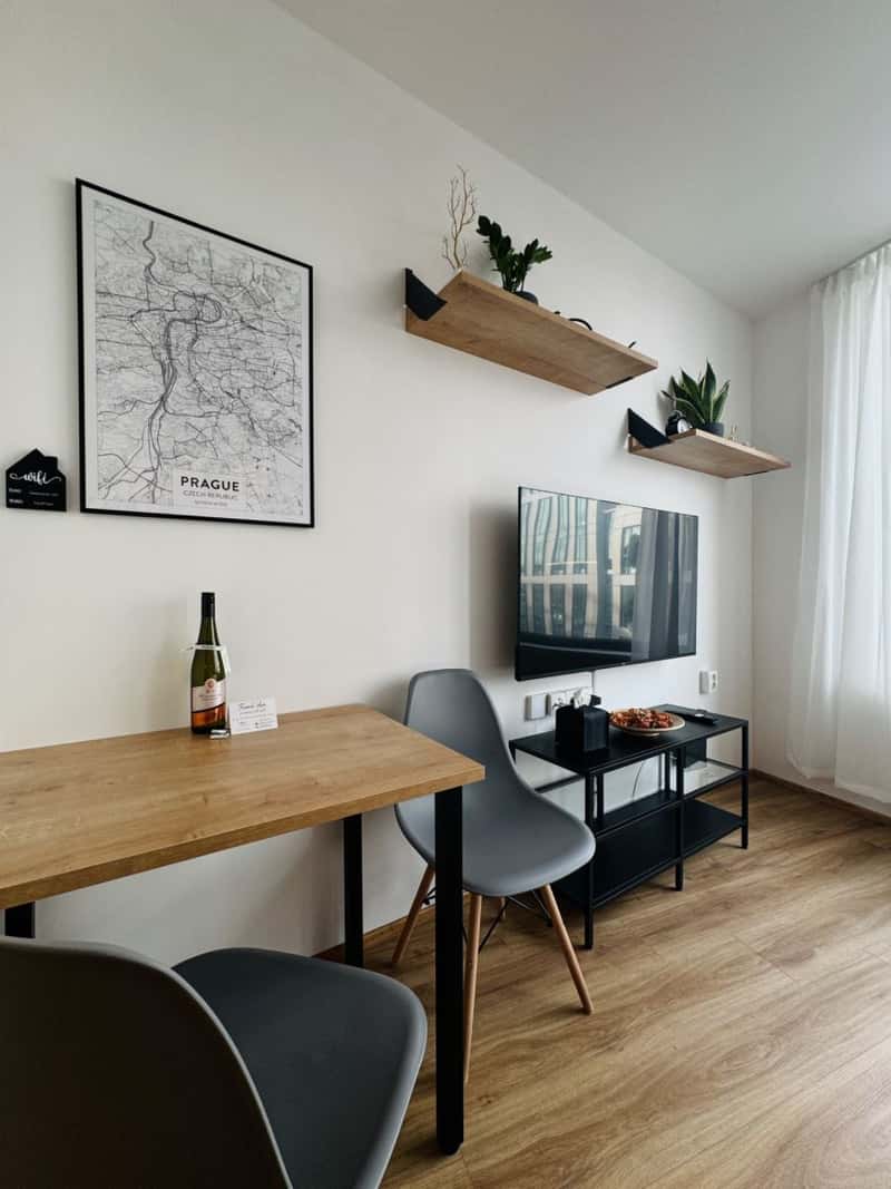 Prodej bytu 1+kk 22 m², Plzeňská, Praha