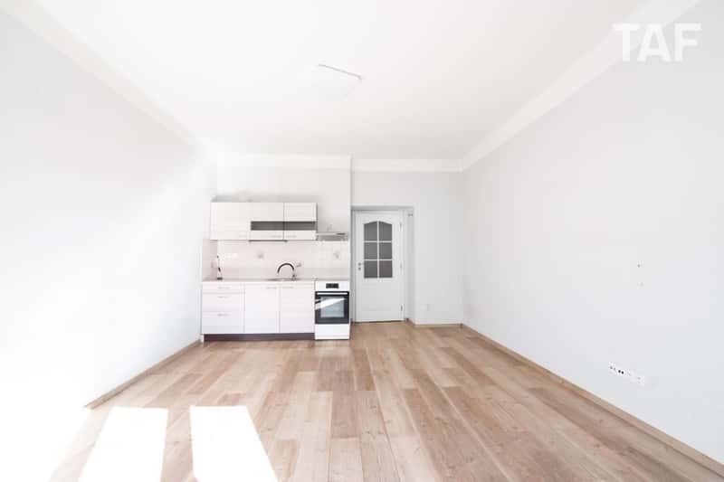 Prodej bytu 1+kk 34 m², Přípotoční, Praha