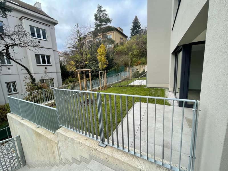 Prodej bytu 2+kk 52 m², Plzeňská, Praha