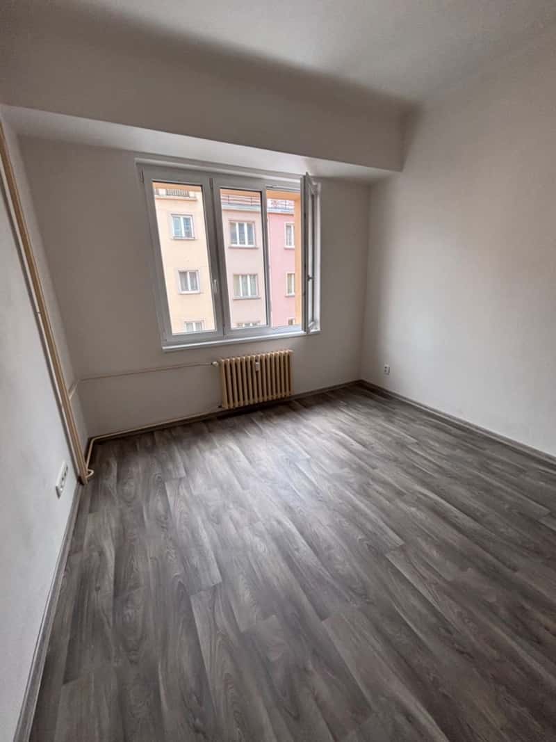 Prodej bytu 1+kk 25 m², K Louži, Praha