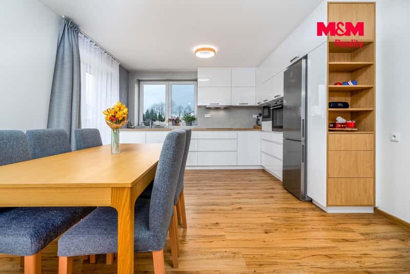 Prodej, Rodinný dům, 250 m², Pardubice