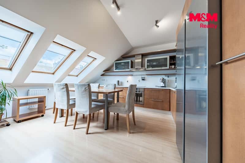 Prodej, Byt 2+kk, 65 m², Praha, Na sypkém