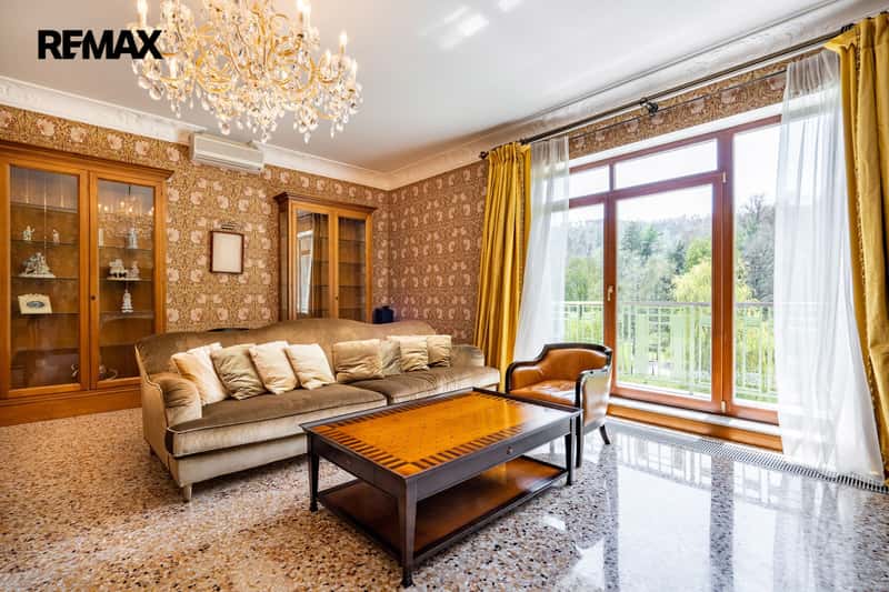 Prodej bytu 6 a více v osobním vlastnictví 251 m², Karlovy Vary
