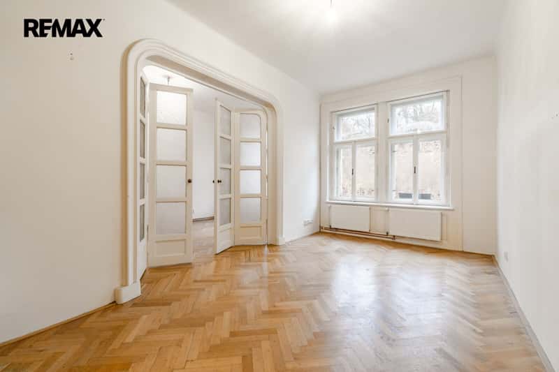 Prodej bytu 3+kk v osobním vlastnictví 74 m², Praha 5 - Smíchov