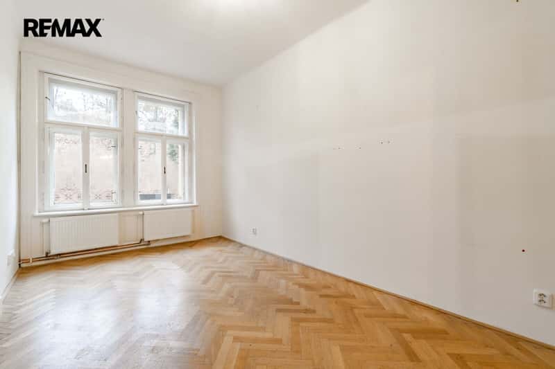 Prodej bytu 1+1 v osobním vlastnictví 36 m², Praha 5 - Smíchov