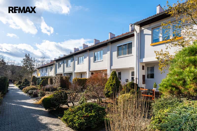 Prodej bytu 3+1 v osobním vlastnictví 75 m², Praha 10 - Strašnice
