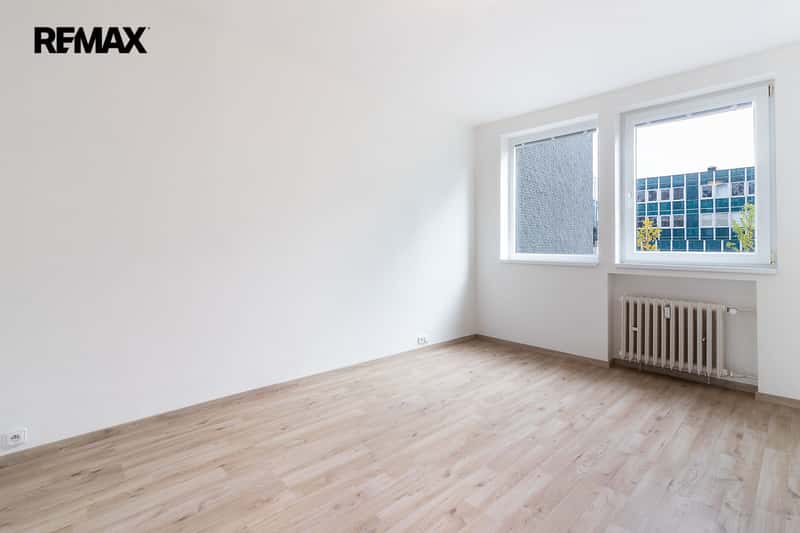 Prodej bytu 1+1 v osobním vlastnictví 34 m², Praha 5 - Jinonice