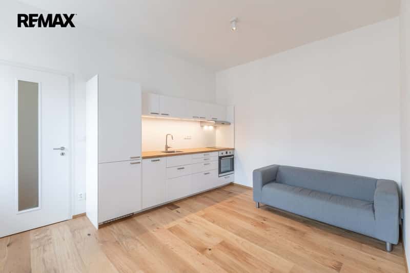 Prodej bytu 2+kk v osobním vlastnictví 42 m², Praha 8 - Libeň