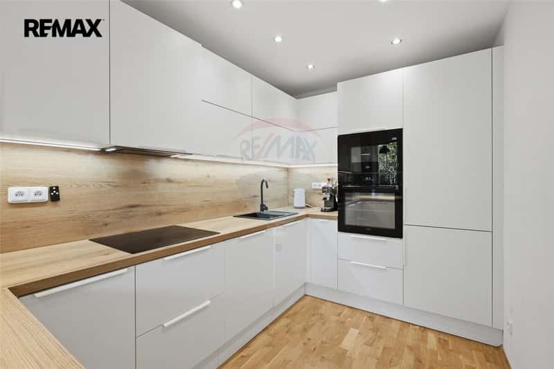 Prodej bytu 3+kk v osobním vlastnictví 68 m², Praha 4 - Braník