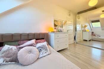 Prodej bytu 1+1 v osobním vlastnictví 53 m², Praha 6 - Ruzyně