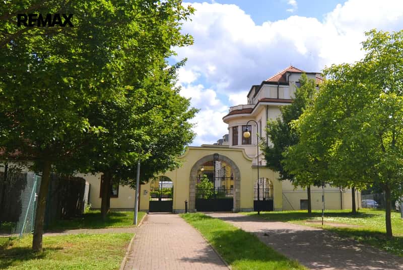 Prodej bytu 3+kk v osobním vlastnictví 71 m², Praha 9 - Hloubětín