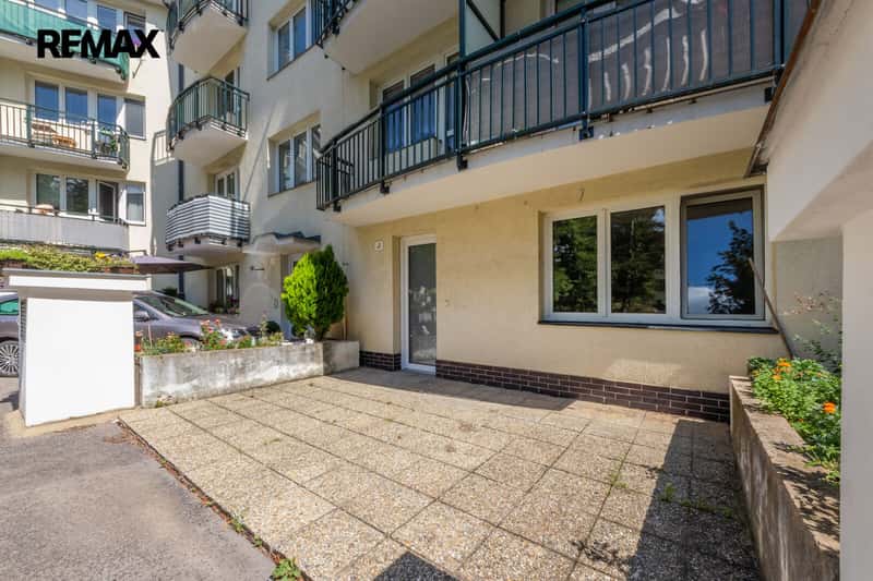 Prodej bytu 1+kk v osobním vlastnictví 49 m², Praha 5 - Zbraslav