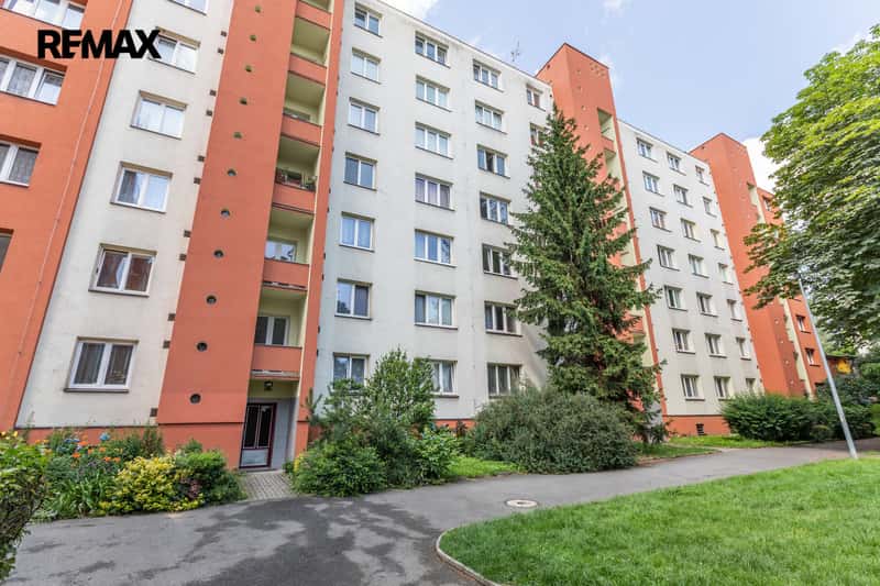 Prodej bytu 2+1 v osobním vlastnictví 53 m², Praha 6 - Vokovice