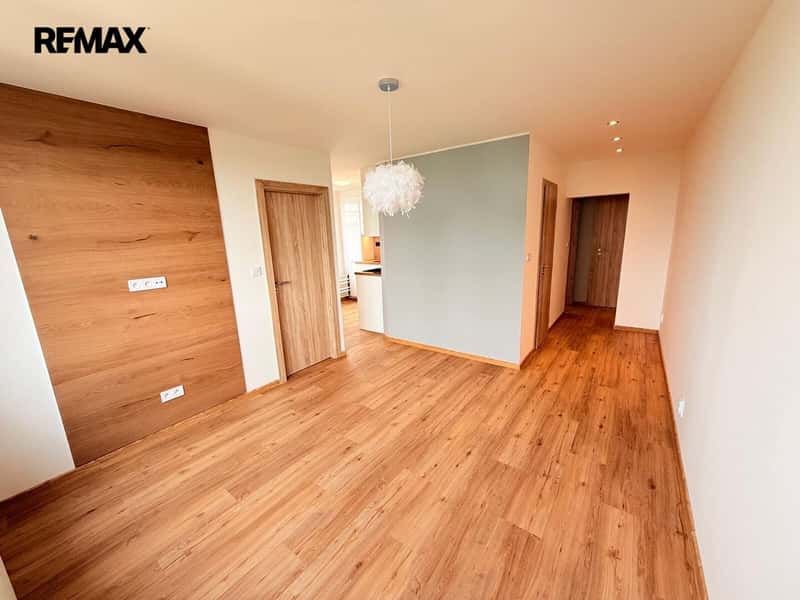 Prodej bytu 3+1 v osobním vlastnictví 58 m², Praha 10 - Strašnice