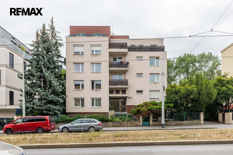 Prodej bytu 2+kk v osobním vlastnictví 41 m², Praha 6 - Břevnov
