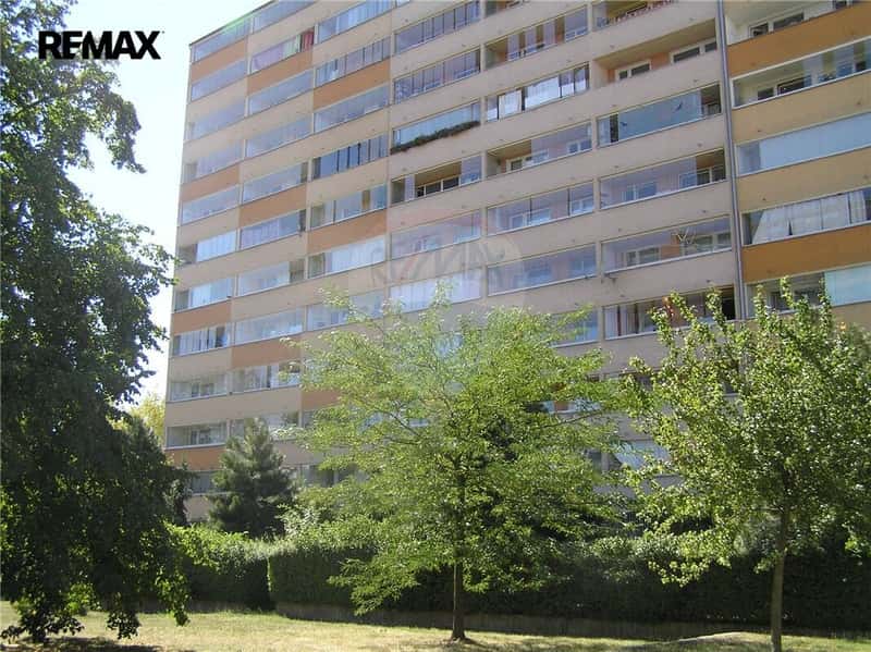 Prodej bytu 3+1 v osobním vlastnictví 63 m², Praha 4 - Lhotka