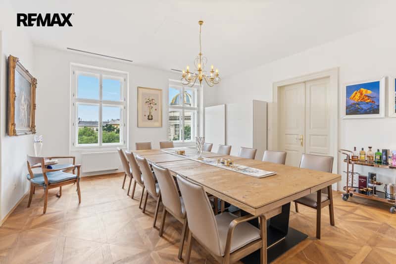 Prodej bytu 4+1 v osobním vlastnictví 139 m², Praha 2 - Vinohrady