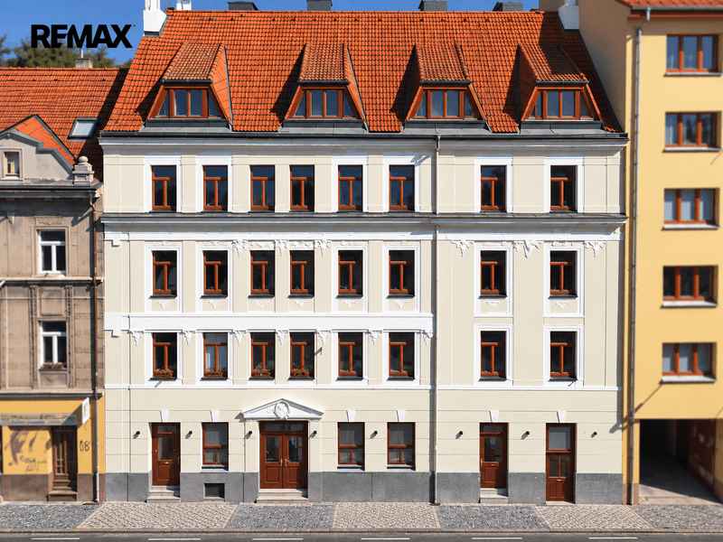 Prodej bytu 2+kk v osobním vlastnictví 35 m², Praha 4 - Podolí