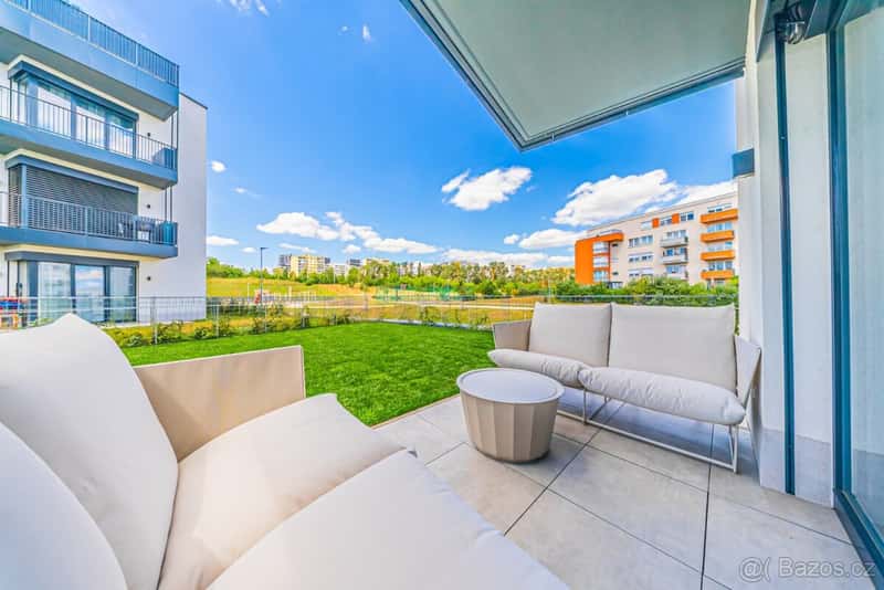 Bezbariérový byt 2+kk, OV, 193 m², 2 terasy a zahrada