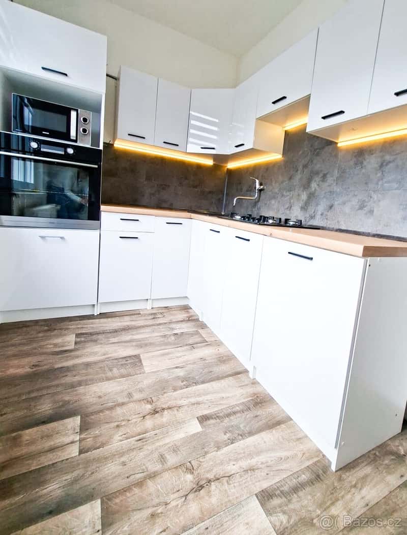 Prodej bytu 2+1, 53 m² , Klášterec nad Ohří, Lesní