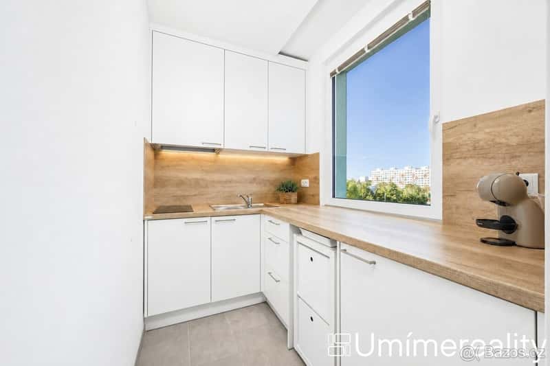 Prodej bytu 1+kk 30 m², Praha - Chodov, ev.č. Val