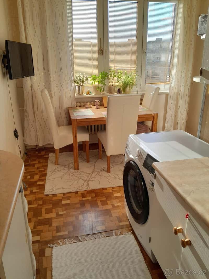 PRODÁM BYT 3+1, LODŽIE, KOMORA, SKLEP