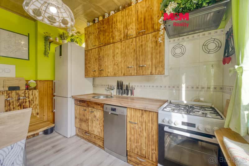 Prodej bytu 3+1 se zahradou, 71 m², Spálené Poříčí