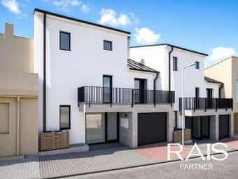 Stylový 3KK mezonet s prostornou garáží a terasou 89m2 – nov